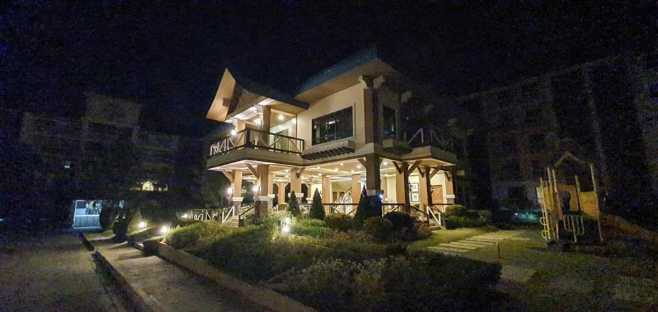 Summer10Th Pinesuites Scandi Minimalist Deluxe Tagaytay City Exterior photo